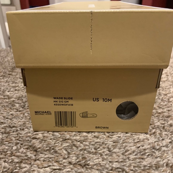 Michael Kors Wade slides - Picture 2 of 3